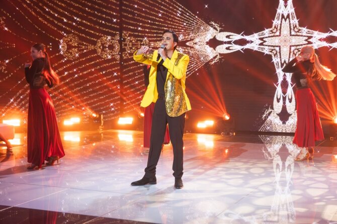 Simono Barono nuotr./Edgaras Koldaras projekte „Muzikinė kaukė“ įkūnijo Radžį