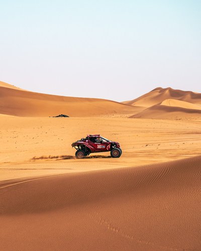 Izoton Sport komandos ekipažas Mindaugas Sidabras ir Ernestas Česokas