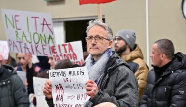 Žemaitaičio susitikime – chaosas - Delfi