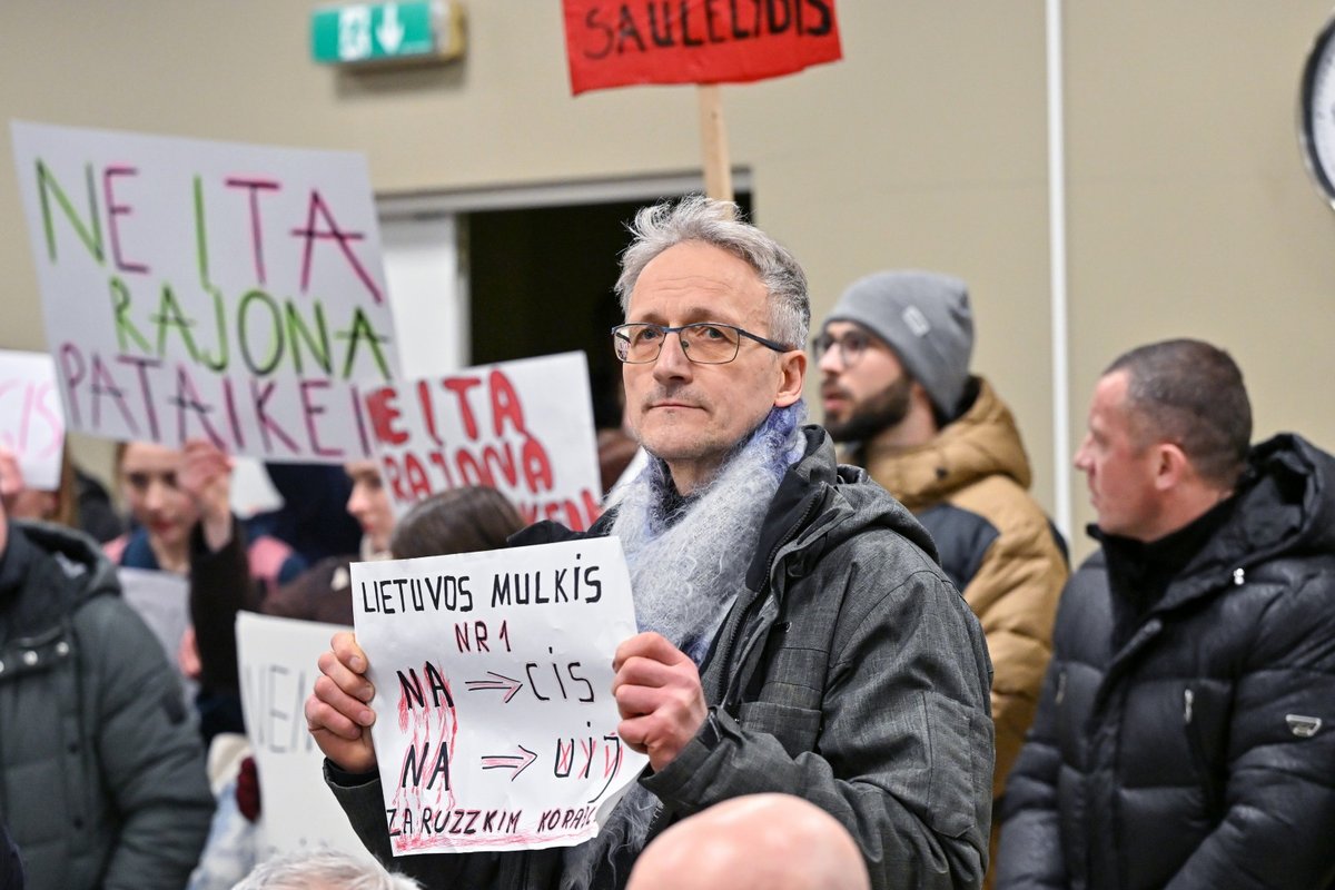 Žemaitaičio susitikime – chaosas - Delfi