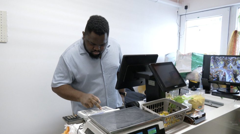 Darbo migrantai į Lietuvą galės atsivežti ir savo šeimas – yra vos keli kriterijai (nuotr. stop kadras)