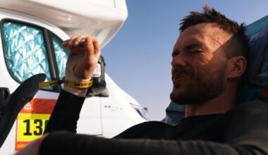 Karka kovoja su riešo trauma – teko važiuoti sukąstais dantimis