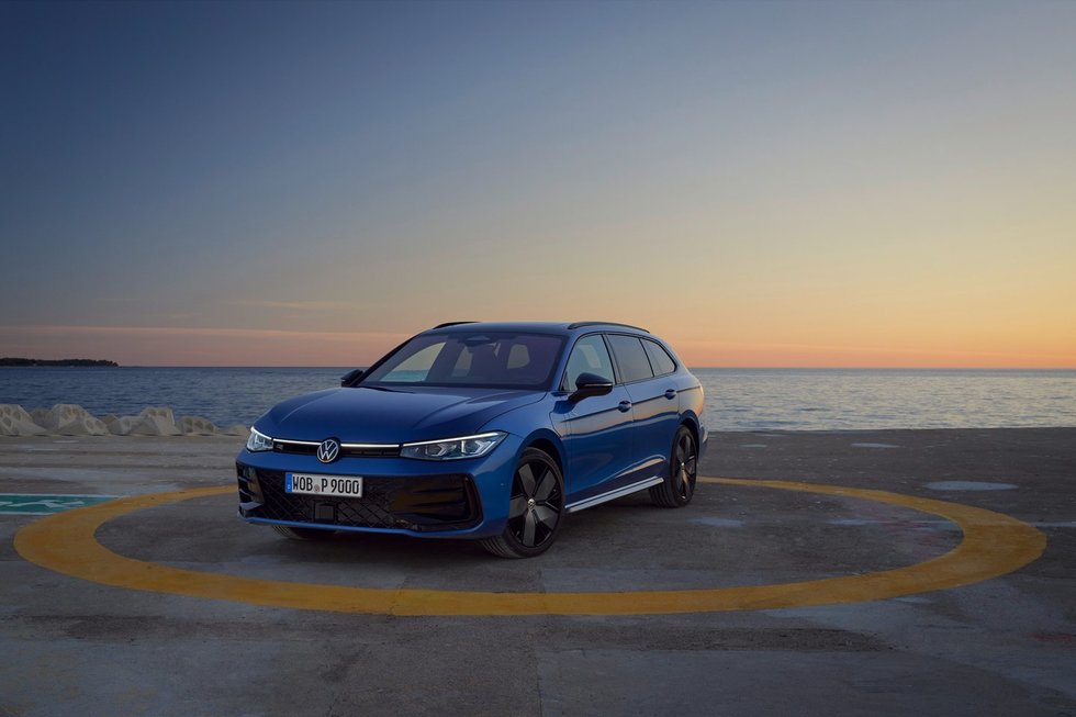 Volkswagen Passat eHybrid Variant R-Line (nuotr. gamintojo)