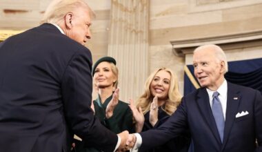Bidenas užsiaugino „kosminę“ pensiją: net Trumpas už jį gauna mažiau
