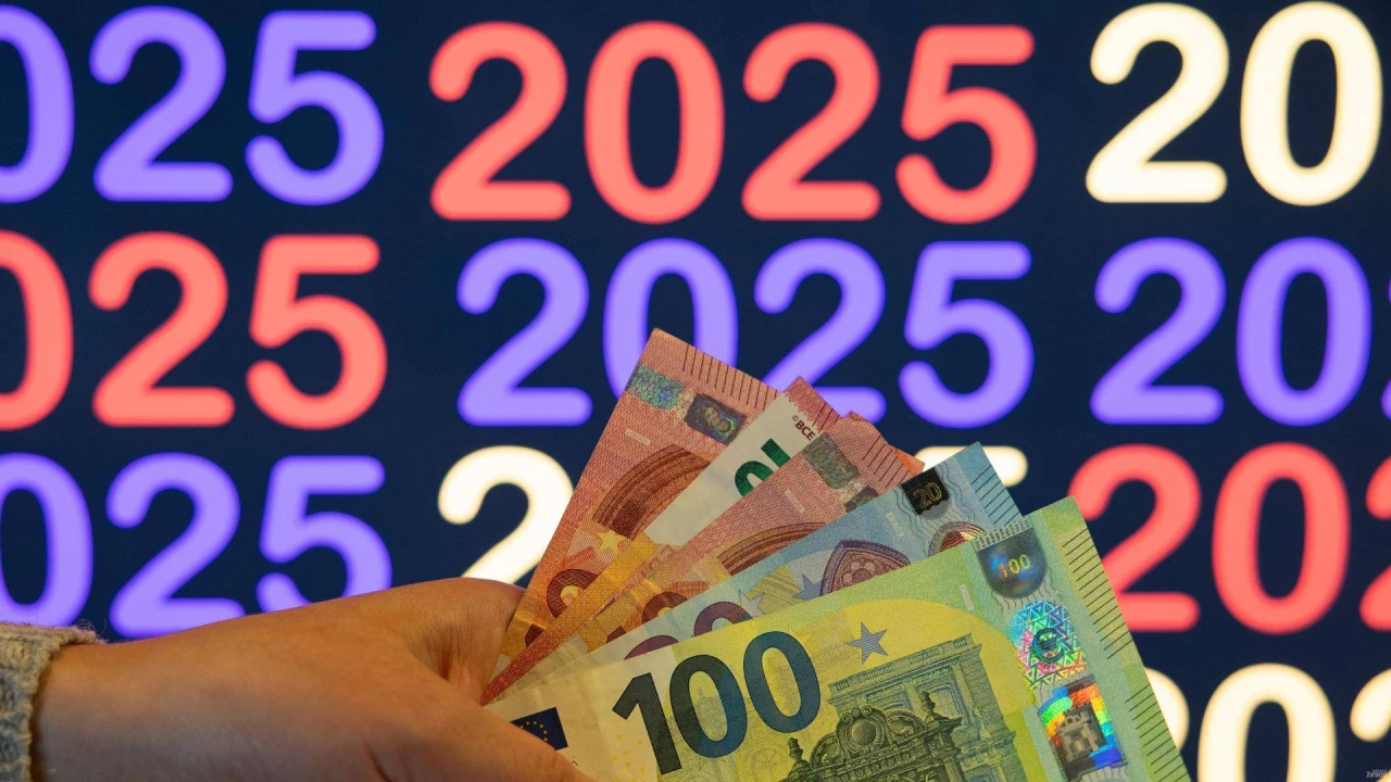 10 populiauriausų 2025 m. straipsnių apie finansus