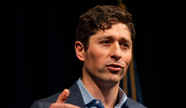 Mineapolio meras: nenurodytas skaičius ICE agentų paliks miestą