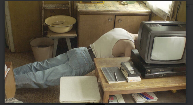 Filmo platintojų nuotr. /Kadras iš filmo „Badautojų namelis“ (rež. Karolis Kaupinis)