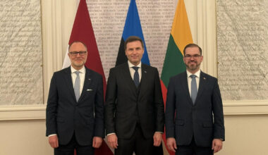 Baltijos šalių gynybos ministrai sutarė dėl bendros karinio mobilumo erdvės sukūrimo