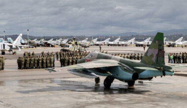 Rusija traukiasi iš karinės bazės Sirijoje: išgabeno net „elitinę komandą“