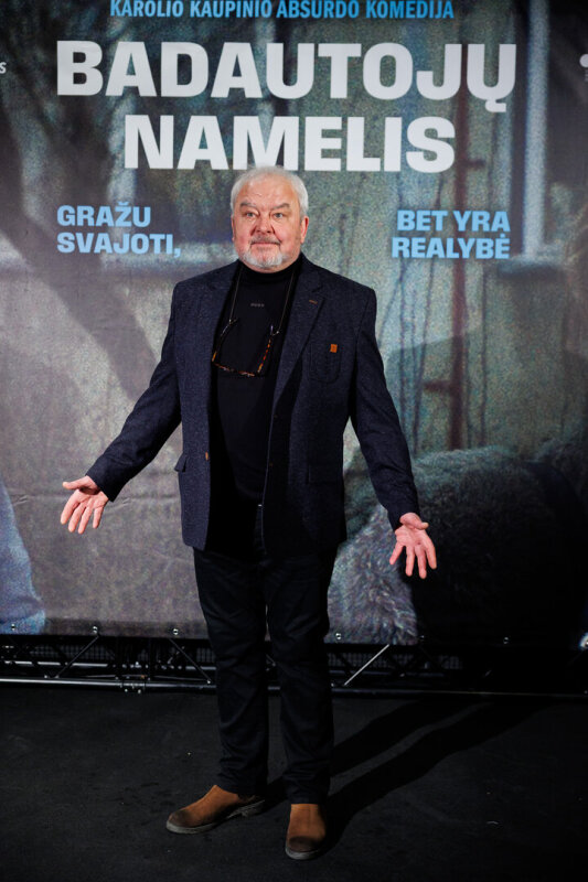 Karolio Kaupinio absurdo komedijos „Badautojų namelis“ premjera
