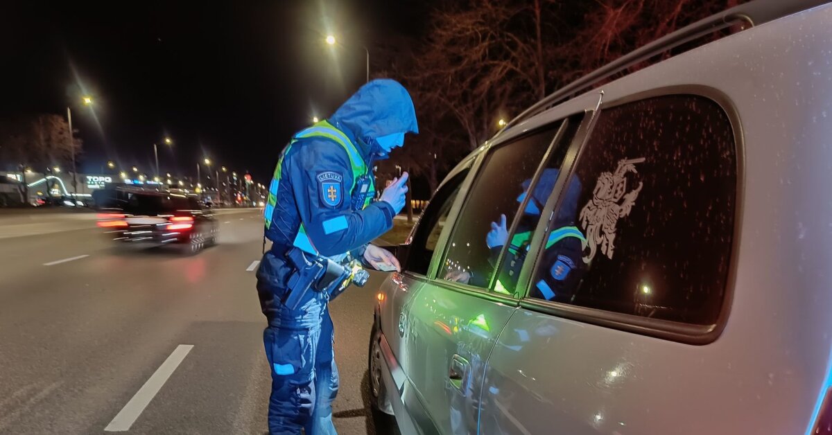 Bent 11 vairuotojų Naujuosius metus pradėjo atsinaujinę statusą: tapo įtariamaisiais