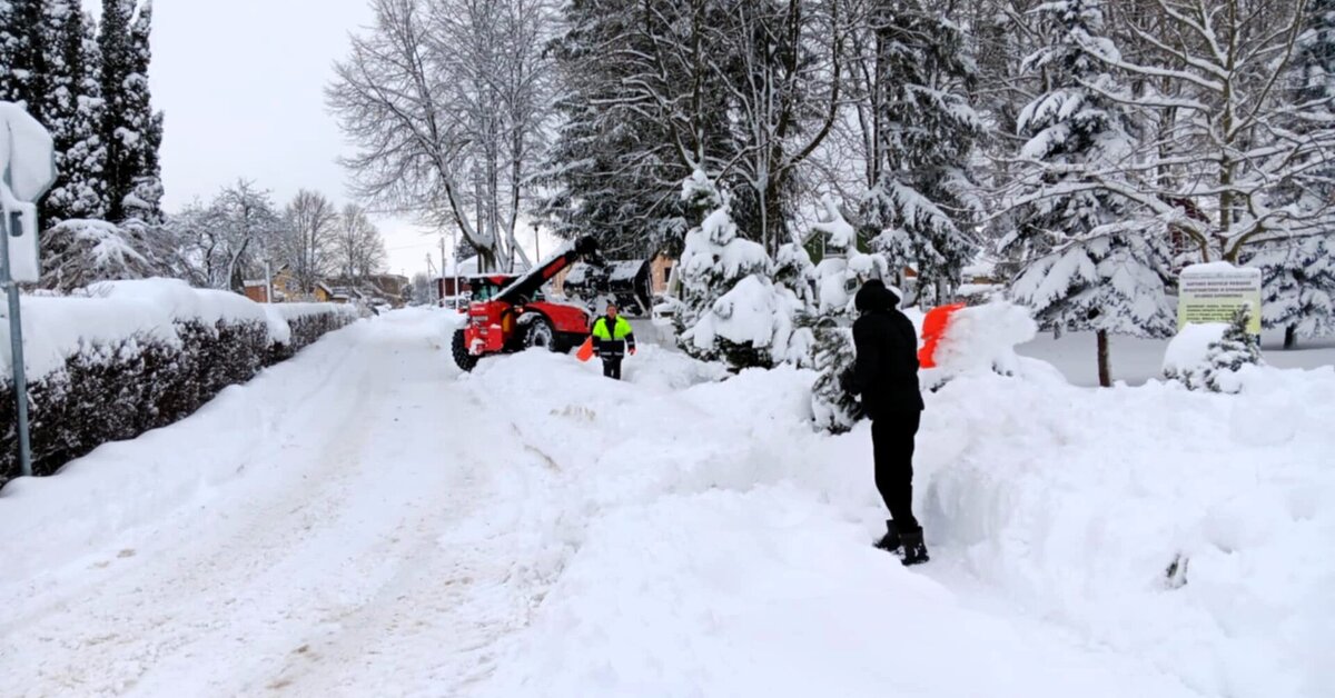 Plungės meras skyrė dešimtis tūkstančių eurų kovai su sniegu