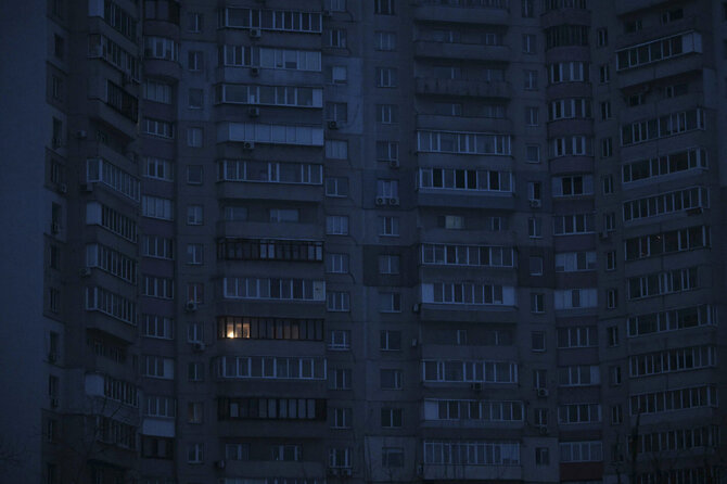 AFP/„Scanpix“ nuotr./Kyjivas – be šildymo ir elektros