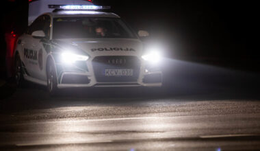 Kontrabandinis balionas nusileido Vilniuje, krovinio atvykęs asmuo sužeidė pareigūną, jis dar nerastas - 15min.lt