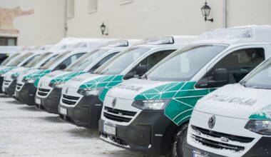 Vilniaus policininkai gavo naujus automobilius