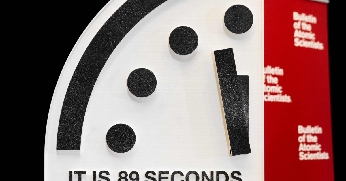 Pasaulio pabaigos laikrodžio rodyklė dar pasislinko: taip arti apokalipsės dar nebuvome | Verslas