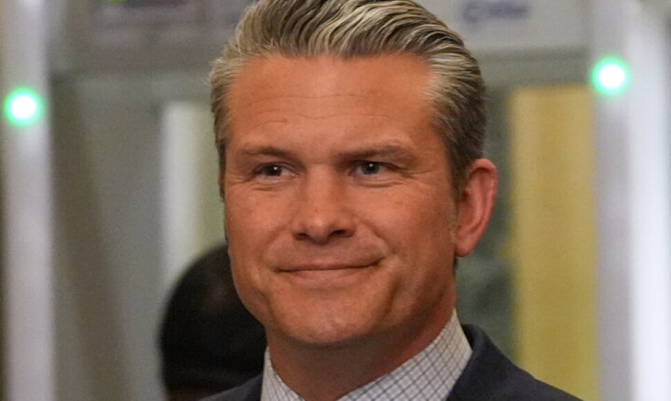 Pete'as Hegsethas /  / AP