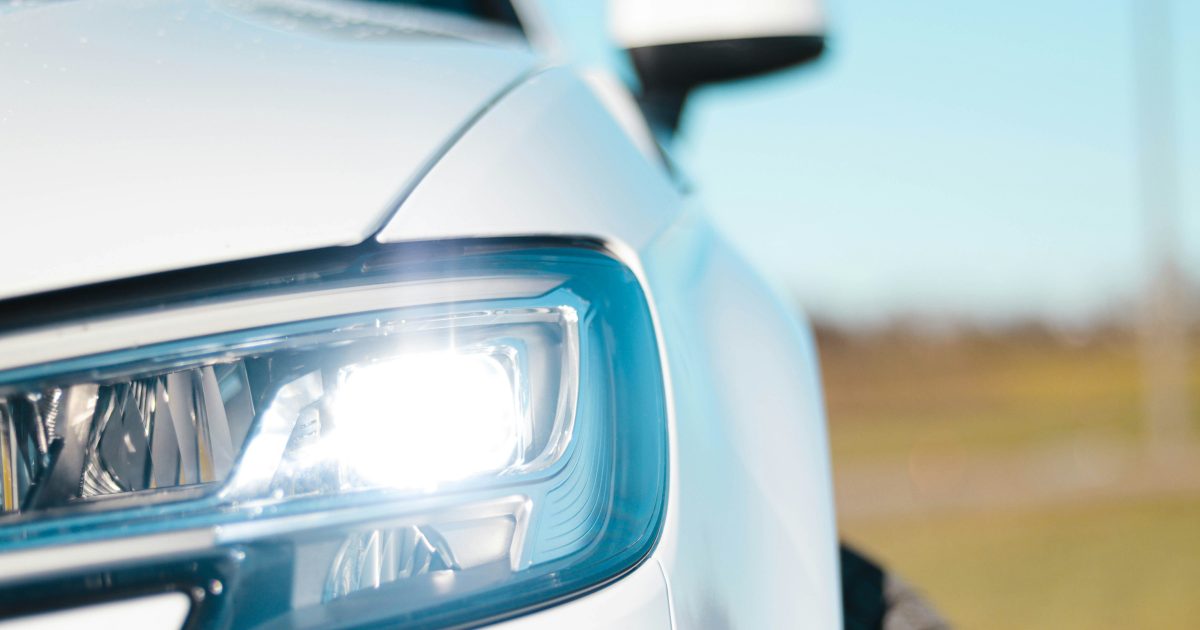 Pamirškite apie prastai šviečiančius automobilio žibintus, štai ką būtina padaryti tučtuojau