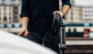 Liūdna įkraunamų hibridų realybė: atskleidė, kodėl tokie automobiliai genda dažniau nei tikėtasi