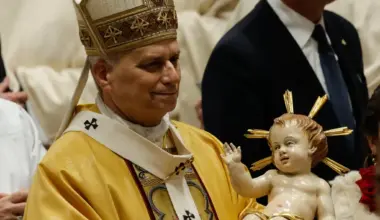 ramybė jums visiems kelyje į beginklę ir nuginkluojančią taiką!