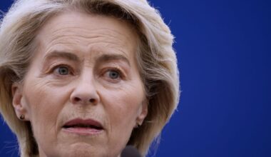 Ursula von der Leyen atlaikė dar vieną balsavimą dėl nepasitikėjimo - Respublika.lt