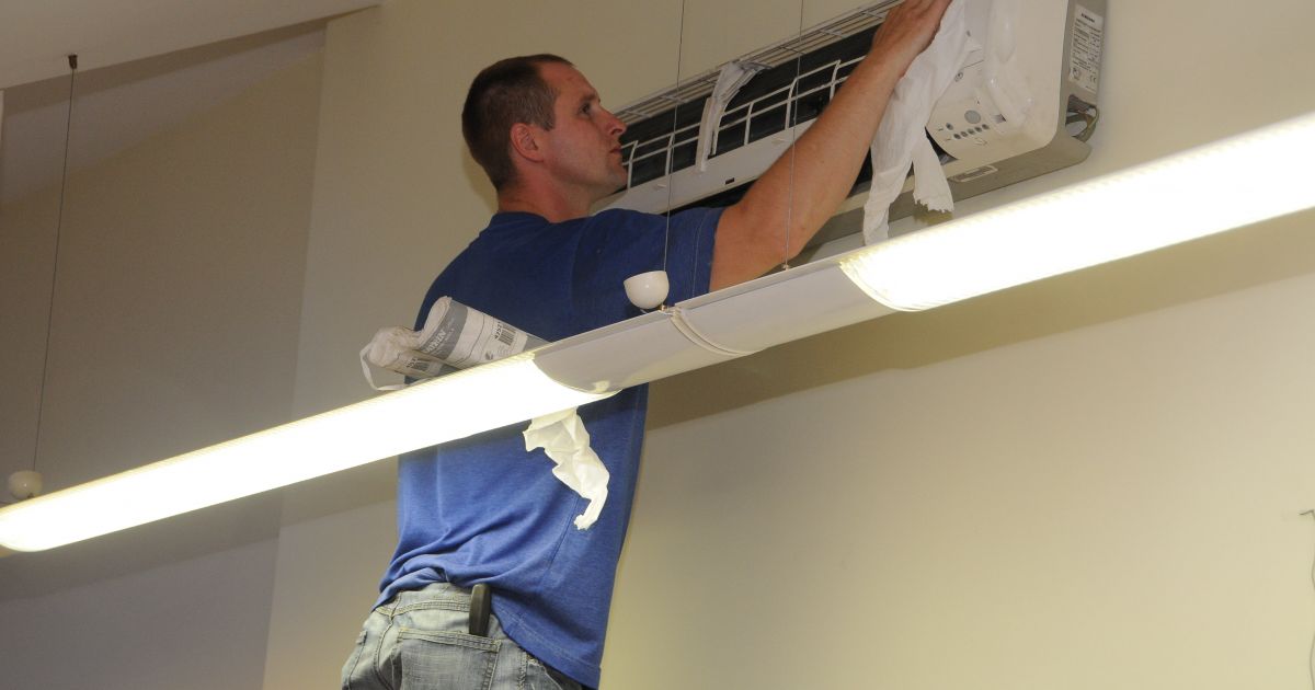 Nei šilta, nei šalta: klientai sumokėjo tūkstančius eurų, o prekių negavo - Respublika.lt