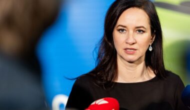 Premjerė apie vežėjų planuojamą ieškinį Vyriausybei: jis turi būti nukreiptas į Baltarusiją - Respublika.lt