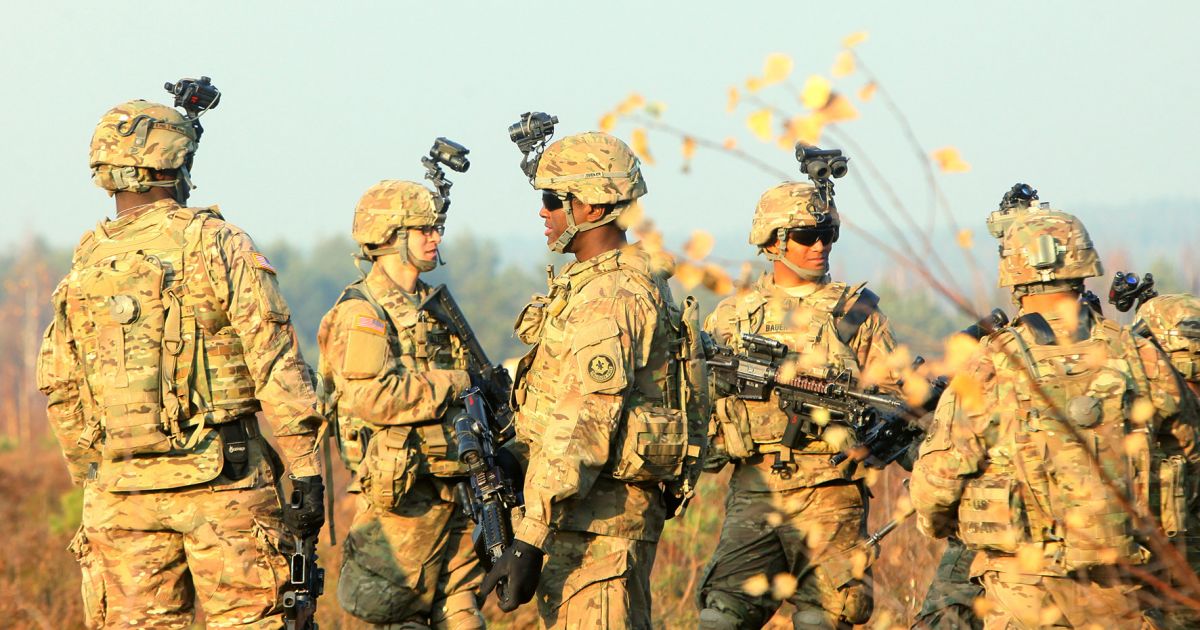 Trumpas: jei į Ukrainą būtume nusiuntę savo karių, karas nebūtų trukęs labai ilgai - Respublika.lt