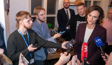 „Labai nevykęs": Čmilytė-Nielsen apie LRT sprendimą nebekviesti Žemaitaičio į tiesioginį eterį - Respublika.lt