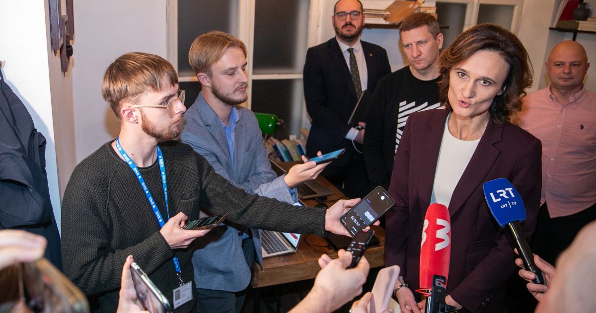 „Labai nevykęs": Čmilytė-Nielsen apie LRT sprendimą nebekviesti Žemaitaičio į tiesioginį eterį - Respublika.lt