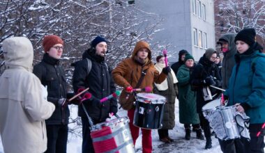 Vilniuje prie JAV ambasados – protestas prieš Trumpo užsienio politiką Grenlandijos atžvilgiu - Respublika.lt