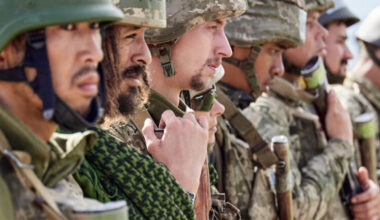 Norintiems kariauti Ukrainoje - kalėjimas iki gyvos galvos - Respublika.lt