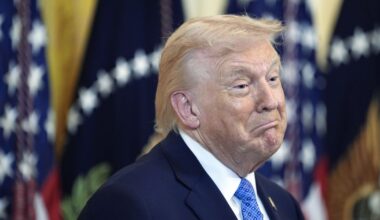 „Nemanau, kad smūgis įvyko“: Trumpas netiki, kad Ukraina puolė Putino rezidenciją - Respublika.lt