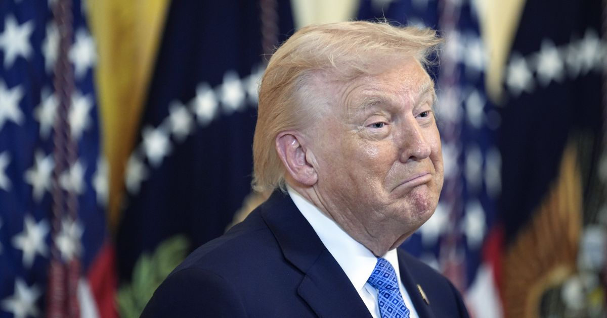 „Nemanau, kad smūgis įvyko“: Trumpas netiki, kad Ukraina puolė Putino rezidenciją - Respublika.lt