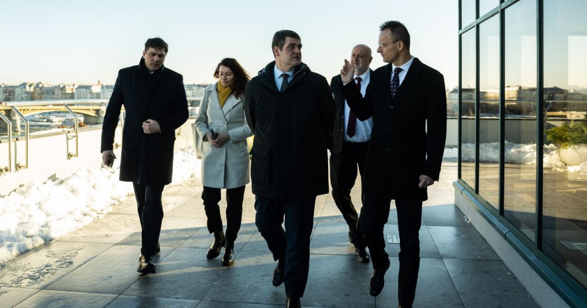 Šaršalas dėl Remigijaus Žemaitaičio vizito Vengrijoje - Respublika.lt