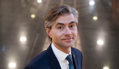 Budrys kritikuoja siūlymus atnaujinti dialogą su Rusija: reikia ne kalbėtis, o spaudimo priemonių - Respublika.lt