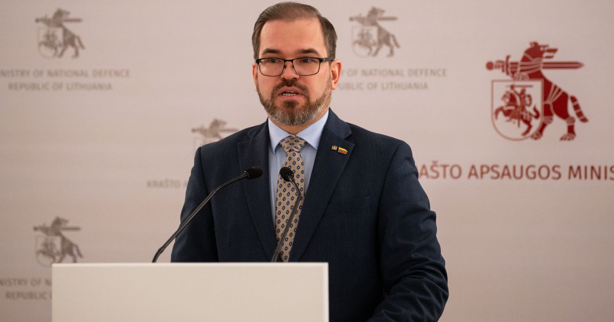 Ministras priėmė sprendimą nutraukti sutartį dėl prieštankinių minų įsigijimo - Respublika.lt