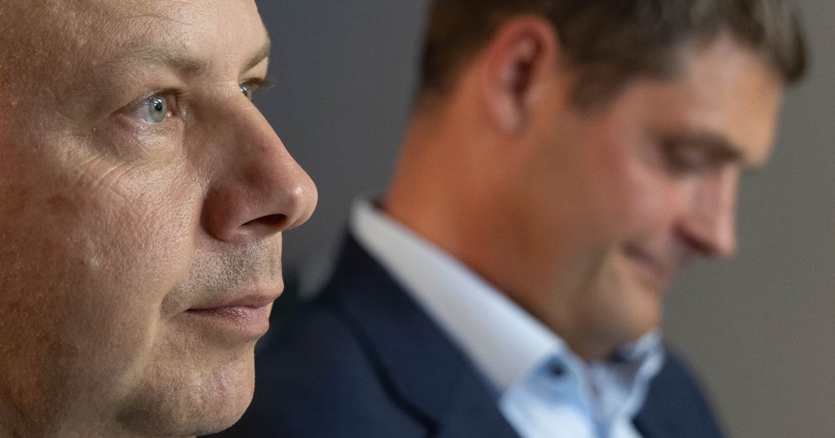 „Nemuno aušra“ pašalino „valstiečių“ viceministrą ir ministro patarėją - Respublika.lt