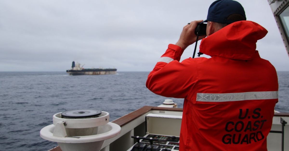 Rusijos URM paskelbė reikalavimus JAV po tanklaivio sulaikymo - Respublika.lt