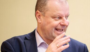 Saulius Skvernelis: Volkovas pats turėtų išvykti į kitą valstybę - Respublika.lt