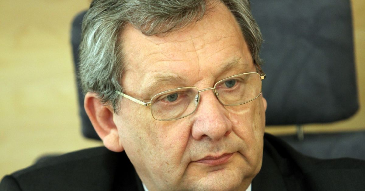 Romualdas ŽEKAS: Sausio 13-osios prisiminimai kiek kitokiame kontekste - Respublika.lt