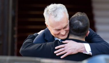 Lietuvoje sekmadienį lankysis Volodymyras Zelenskis ir Karolis Nawrockis - Respublika.lt