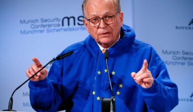 Miuncheno konferencijos vadovas: Grenlandijos „cirkas“ kenkia Ukrainos taikos pastangoms - Respublika.lt