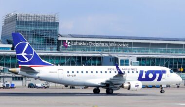 Varšuvos oro uoste sulaikytas ukrainietis su radijo trikdymo įrenginiu - Respublika.lt