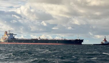 Rusija paprašė JAV liautis persekioti sprunkantį naftos tanklaivį - Respublika.lt