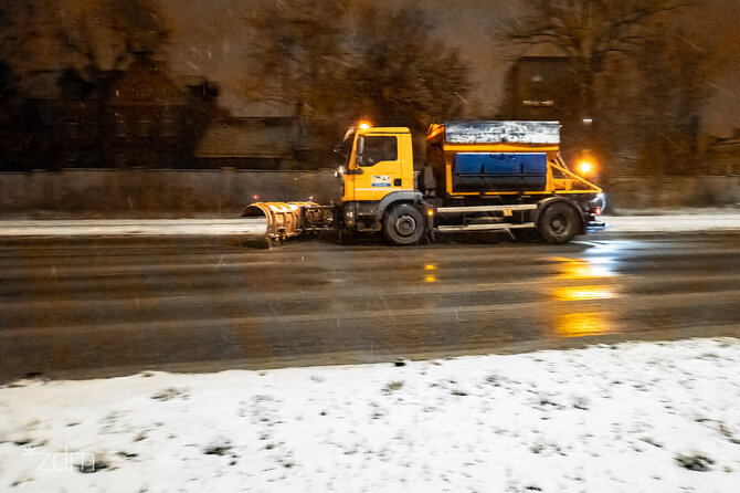 Poznanės miesto kelių tarnybos nuotr./Poznanės gatvėse labai slidu