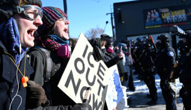 Barackas Obama ir Billas Clintonas: ICE įvykdyti nužudymai turėtų tapti perspėjimu JAV - 15min.lt