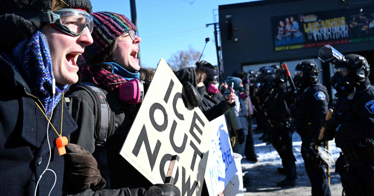 Barackas Obama ir Billas Clintonas: ICE įvykdyti nužudymai turėtų tapti perspėjimu JAV - 15min.lt
