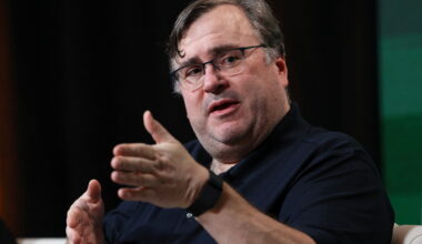 Vienas iš platformos „LinkedIn“ įkūrėjų ragina technologijų lyderius pasmerkti Trumpą