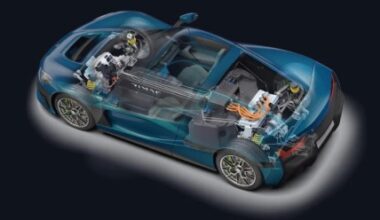 Nauja era superautomobiliams: ši technologija išgelbės elektromobilius nuo vienos didžiausių jų problemų
